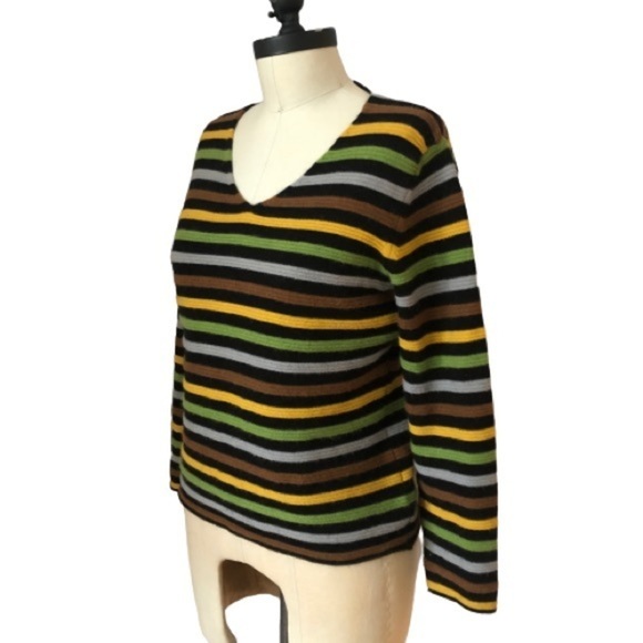 100% Cashmere Multicolor Rainbow Striped V-neck Sweater - Picture 5 of 16